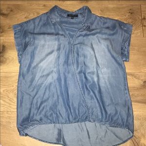 Adorable snap closure chambray shirt BNWOT